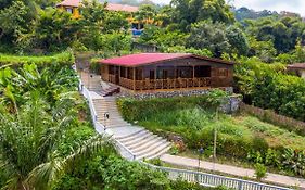 Roca Saudade Guest House